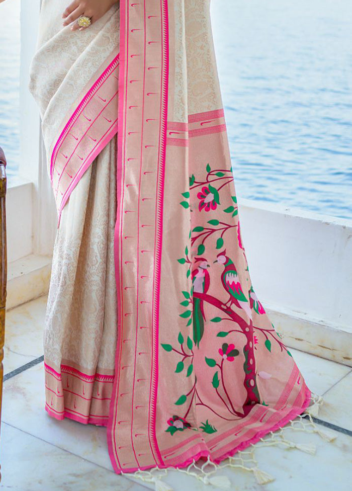 White Kanjivaram Silk Saree With Blouse Piece