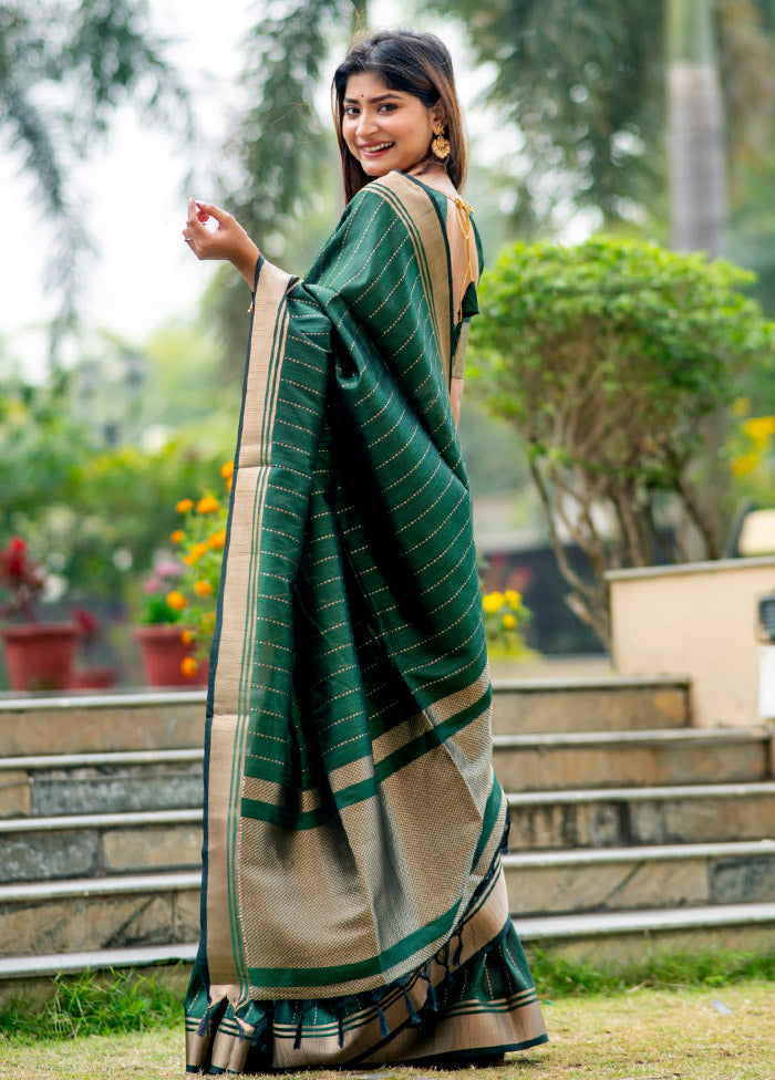 Green Dupion Silk Saree With Blouse Piece