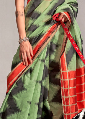 Green Spun Silk Saree With Blouse Piece