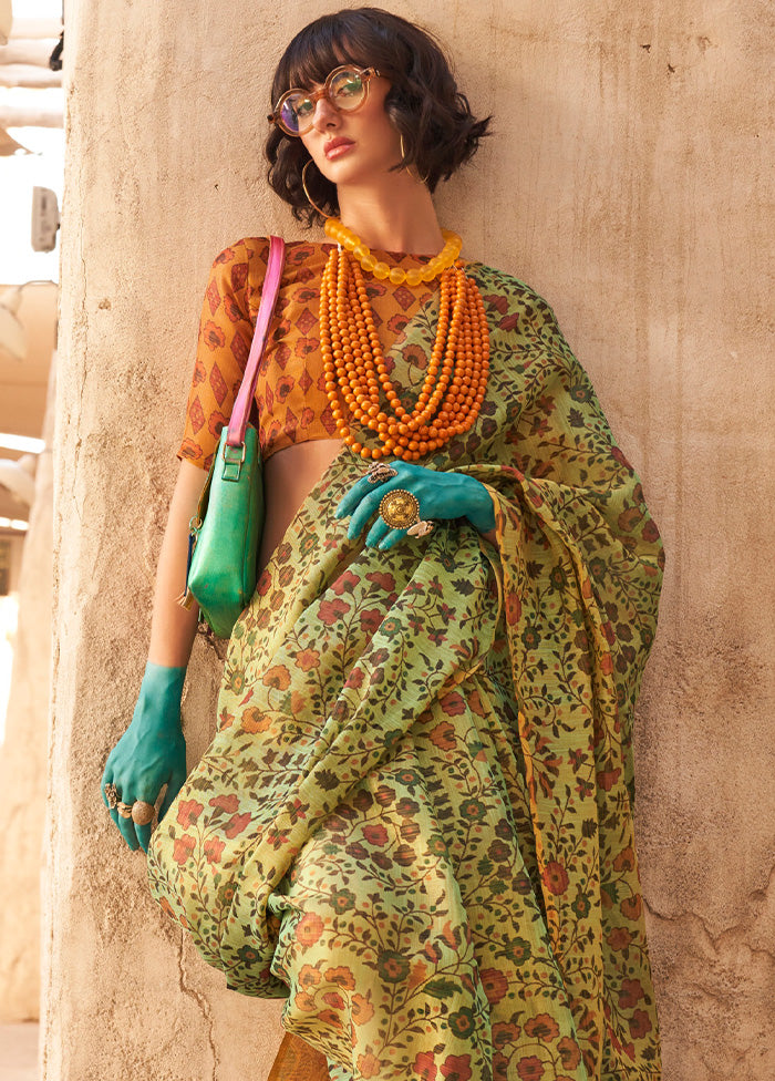 Green Spun Silk Saree With Blouse Piece