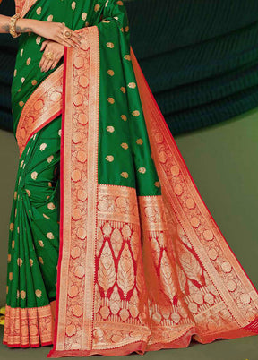 Green Dupion Silk Saree With Blouse Piece