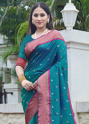 Green Dupion Silk Saree With Blouse Piece