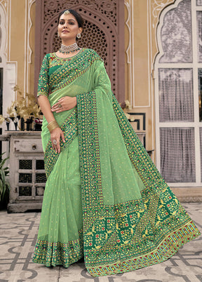 Green Spun Silk Saree With Blouse Piece