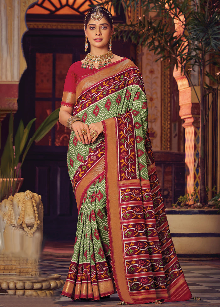 Green Spun Silk Saree With Blouse Piece