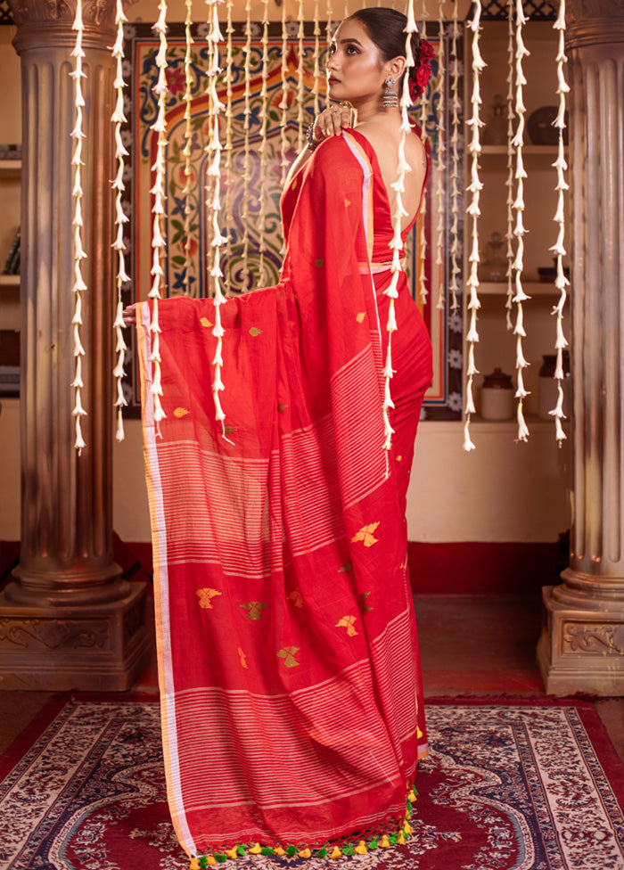 White Banarasi Silk Saree With Blouse Piece