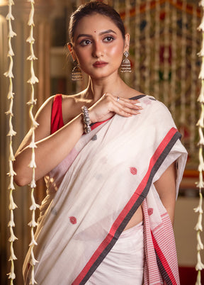 White Banarasi Silk Saree With Blouse Piece