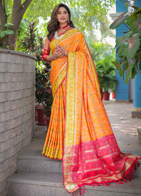 Yellow Spun Silk Saree With Blouse Piece