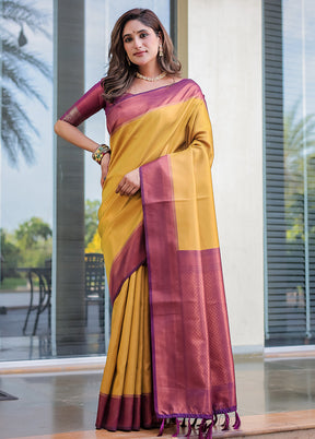 Yellow Kanjivaram Silk Saree With Blouse Piece