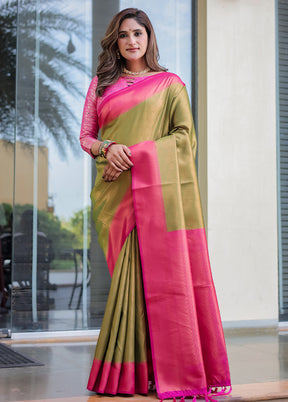 Green Kanjivaram Silk Saree With Blouse Piece