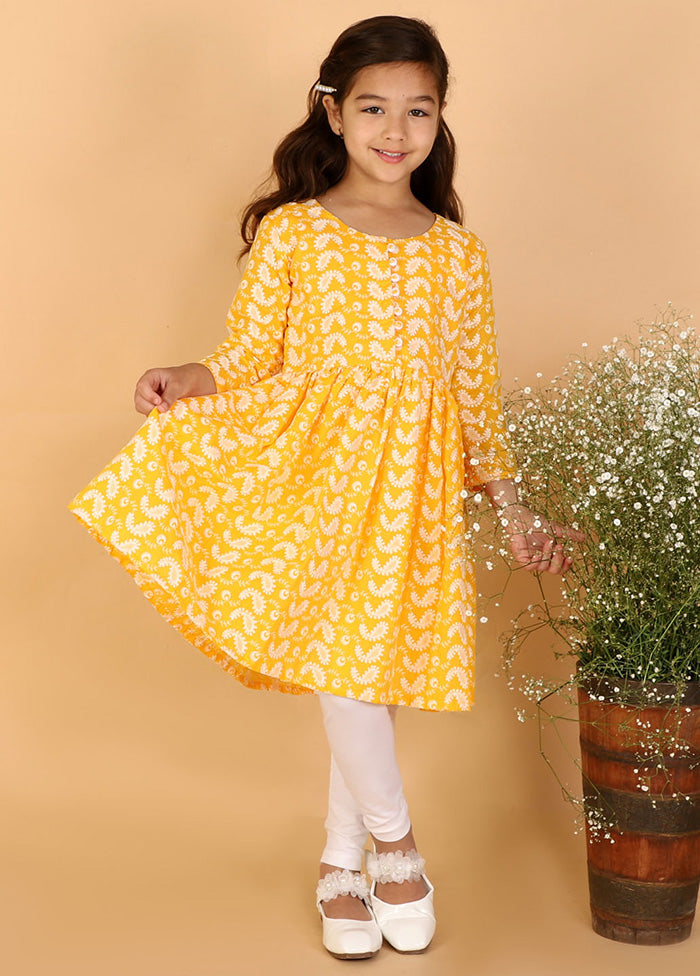 Yellow Pure Cotton Lukhnowi Chikankari Anarkali Kurta With Cotton Leggings - Indian Silk House Agencies