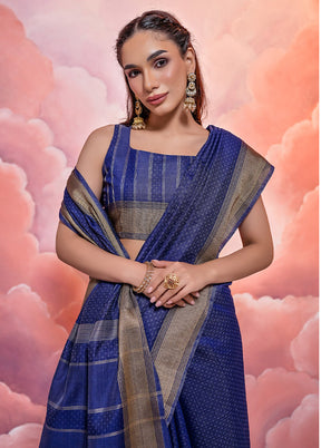 Blue Cotton Saree With Blouse Piece