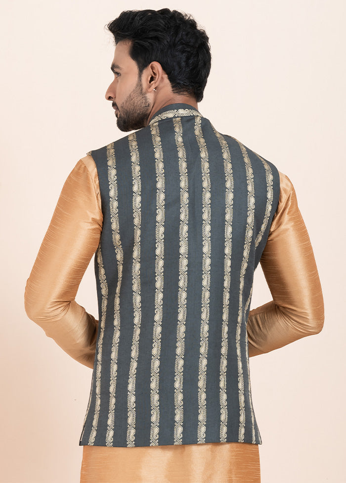 Multicolor Full Sleeves Mandarin Collar Waistcoat