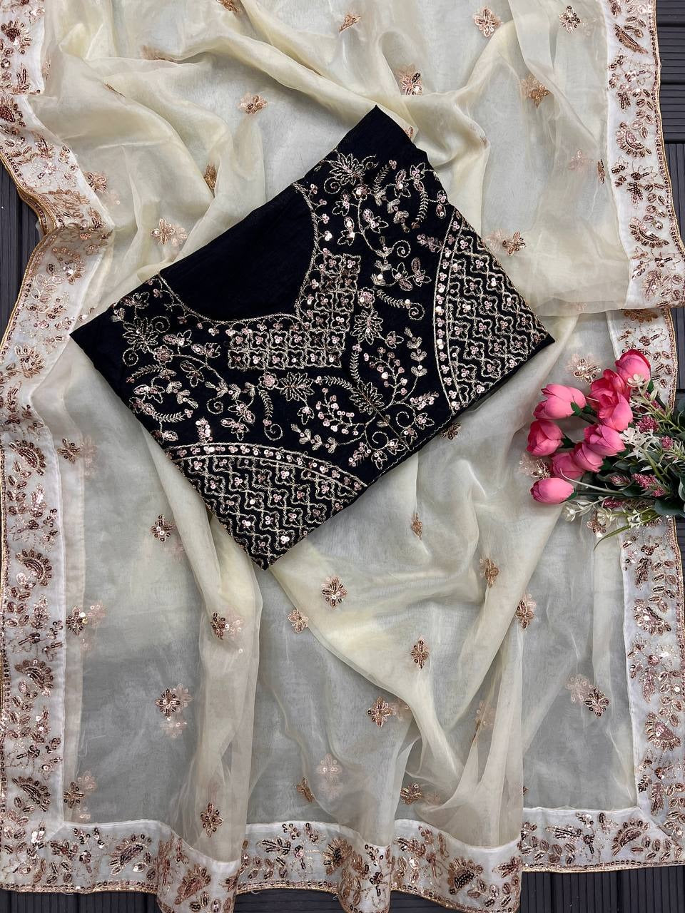 Off White Organza Saree With Blouse Piece