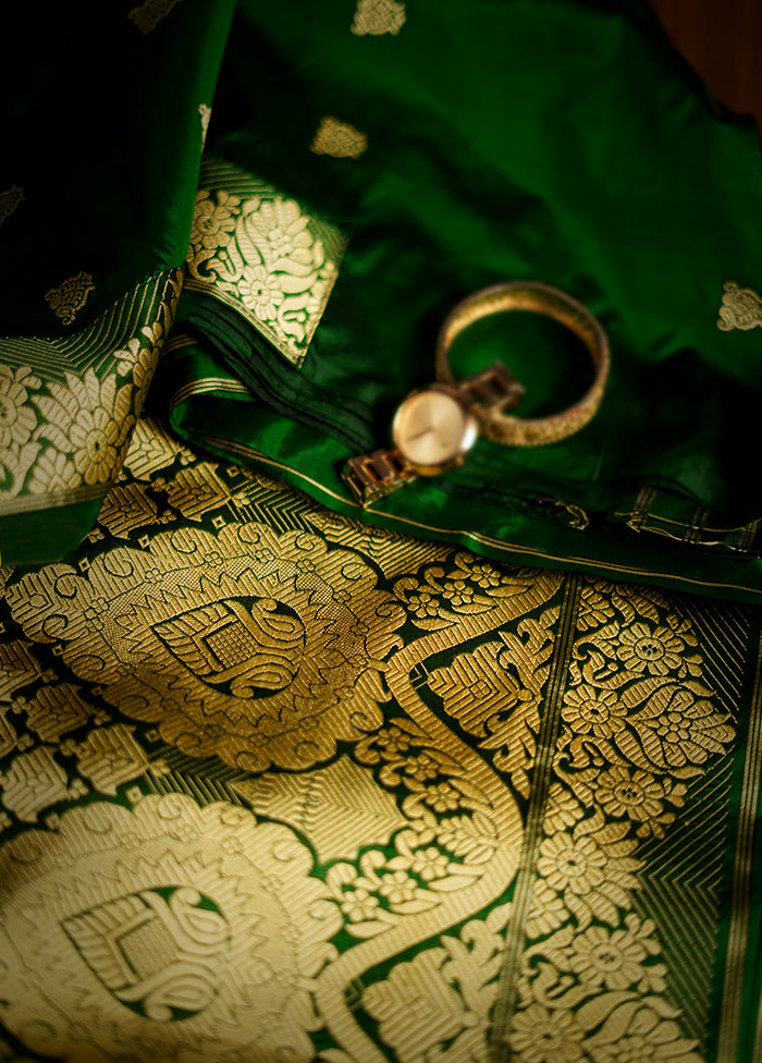 Green Assam Pure Silk Saree With Blouse Piece - Indian Silk House Agencies