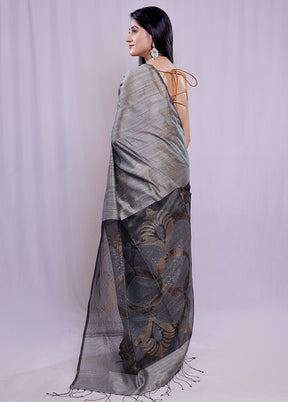 Grey Matka Pure Silk Saree With Blouse Piece - Indian Silk House Agencies