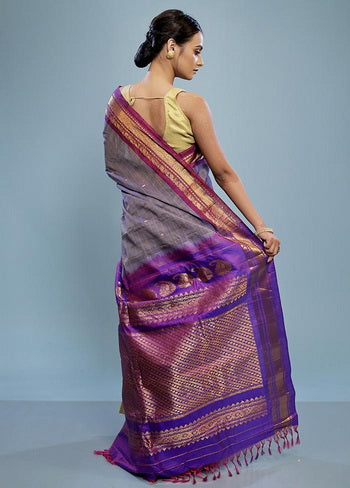 Grey Silk Cotton Gadwal Saree Without Blouse Piece - Indian Silk House Agencies