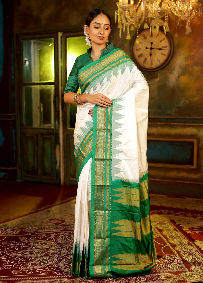 White Kanjivaram Pure Silk Saree With Blouse Piece - Indian Silk House Agencies