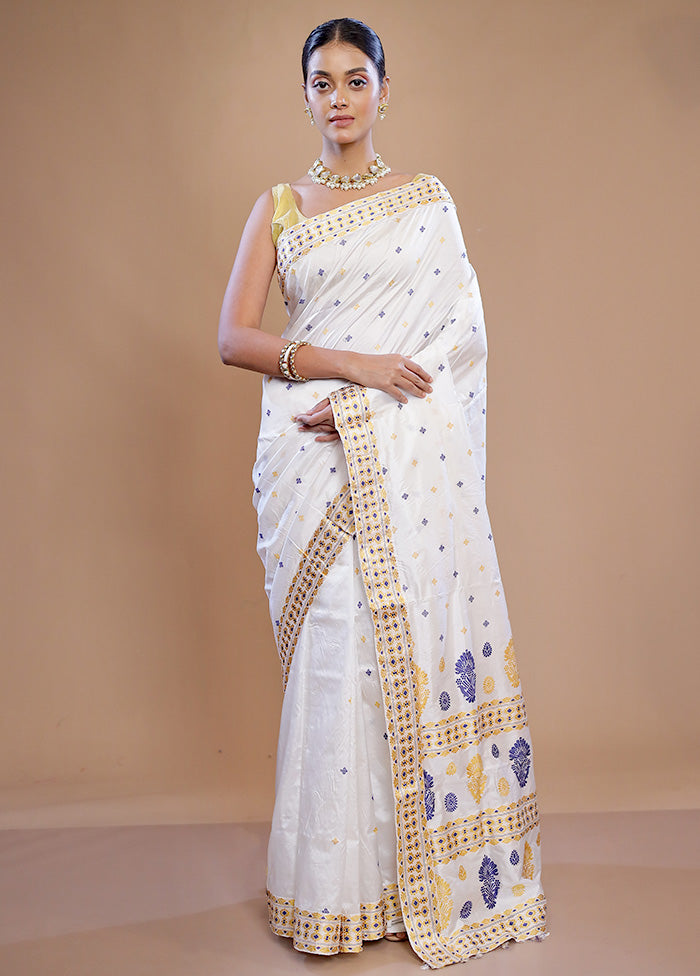 White Assam Pure Silk Saree With Blouse Piece - Indian Silk House Agencies