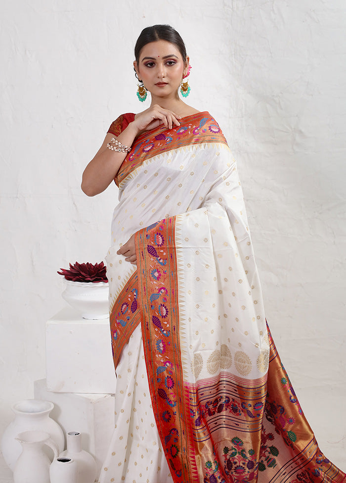 White Kanjivaram Pure Silk Saree With Blouse Piece - Indian Silk House Agencies