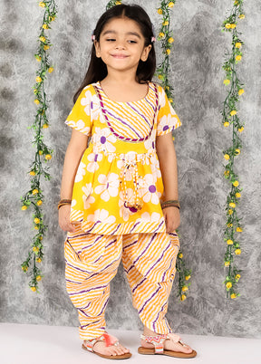 2 Pc White Short Sleeved Rayon Suit Set - Indian Silk House Agencies