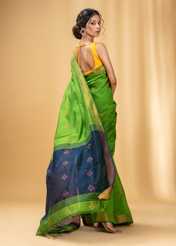 Parrot Green Cotton Saree With Blouse Piece - Indian Silk House Agencies