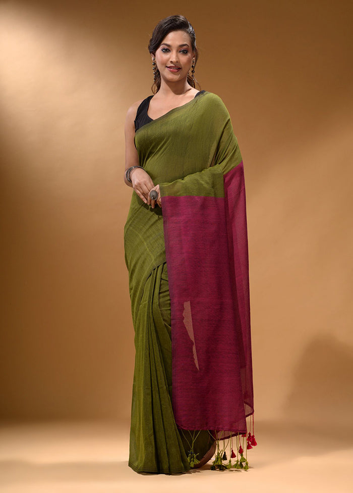 Moss Green Pure Cotton Saree With Blouse Piece - Indian Silk House Agencies