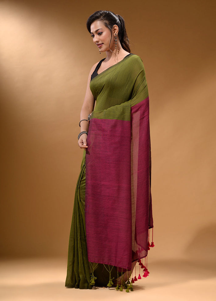 Moss Green Pure Cotton Saree With Blouse Piece - Indian Silk House Agencies