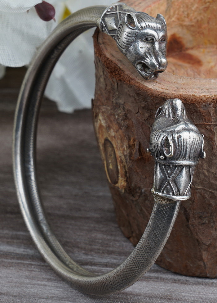 A Stunning Bangle In The Silver Tone Finish With Intricate Handcrafted Detailing - Indian Silk House Agencies
